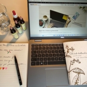 Trin 2 online & Selvstudie foregår dels derhjemme hos dig selv via onlinekursus og dels ved webinarer med din underviser